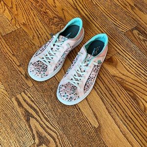 Hey Dude Women’s size 9 pink and teal speckled